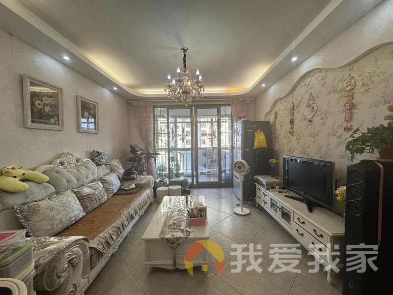 南昌我爱我家世纪风情三期四号地块 南北通透，采光好 装修好，环镜优美 近地铁 视野好，诚心出售