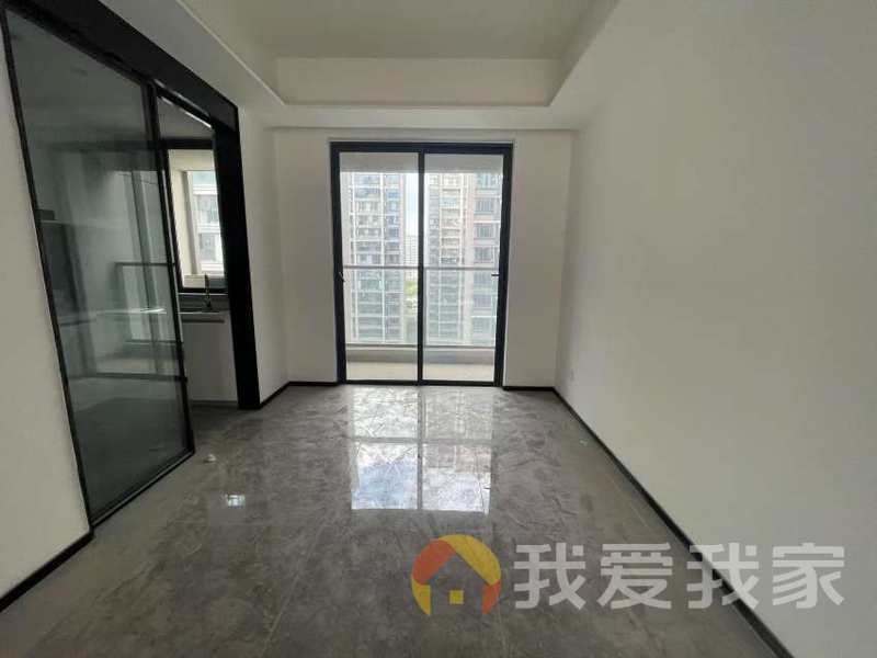 南昌我爱我家西客站双地铁旁 精品房源 小区环境好 风雨连廊设施好