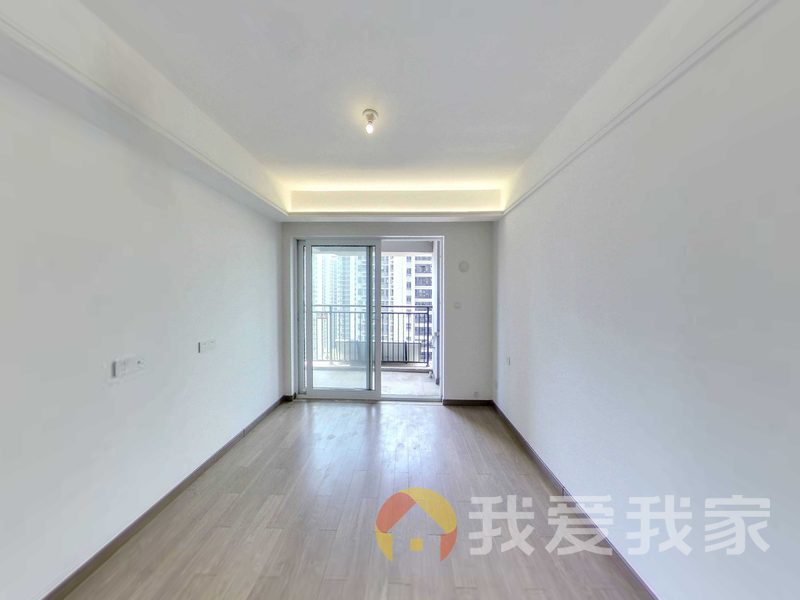 南昌我爱我家联发万科海上明月 南北通透，采光好 装修好，环镜优美 视野好，诚心出售