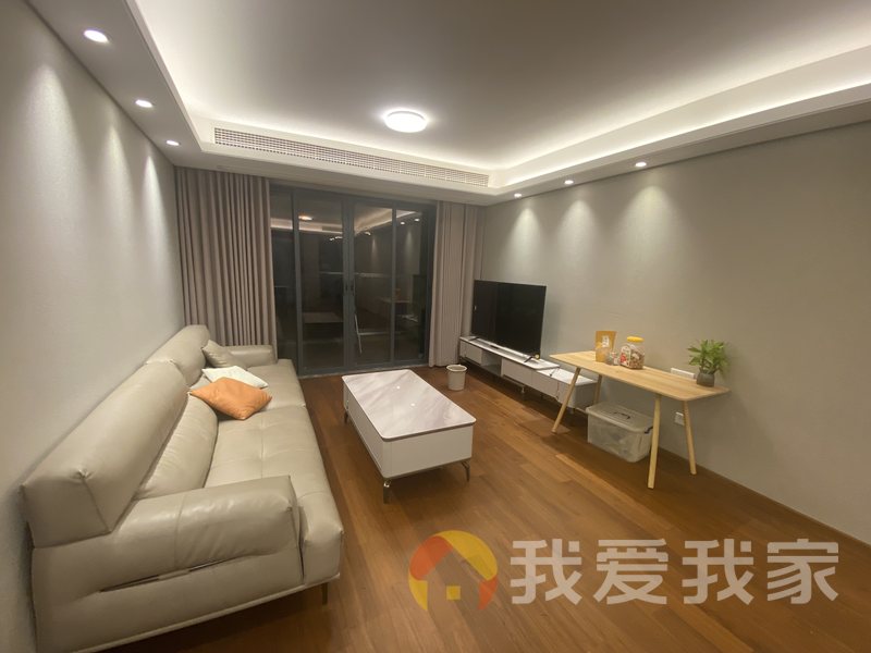 南昌我爱我家华润悦府 南北通透，采光好 视野好，诚心出售