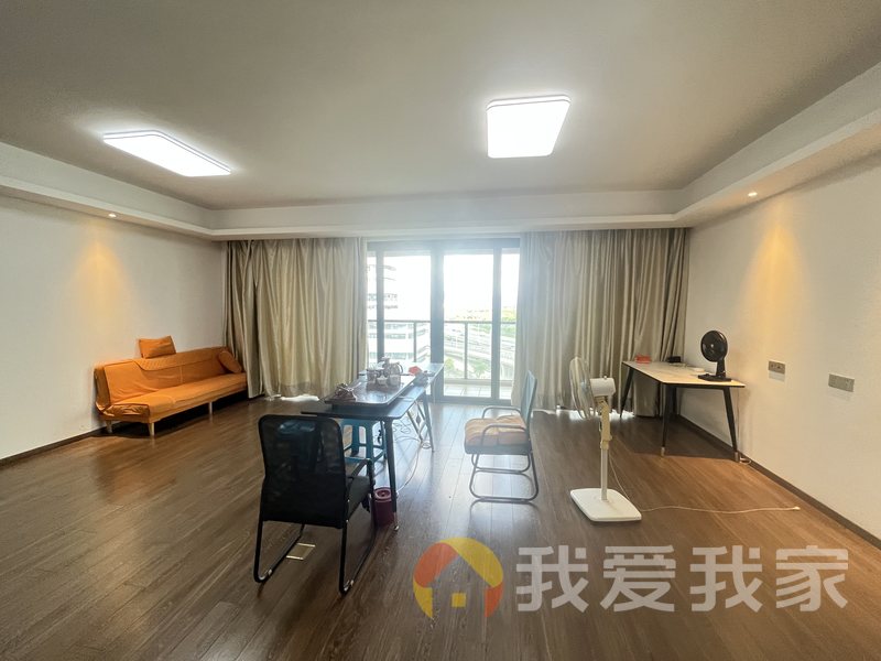 南昌我爱我家大横厅可自改四室，近朝阳核心C B D