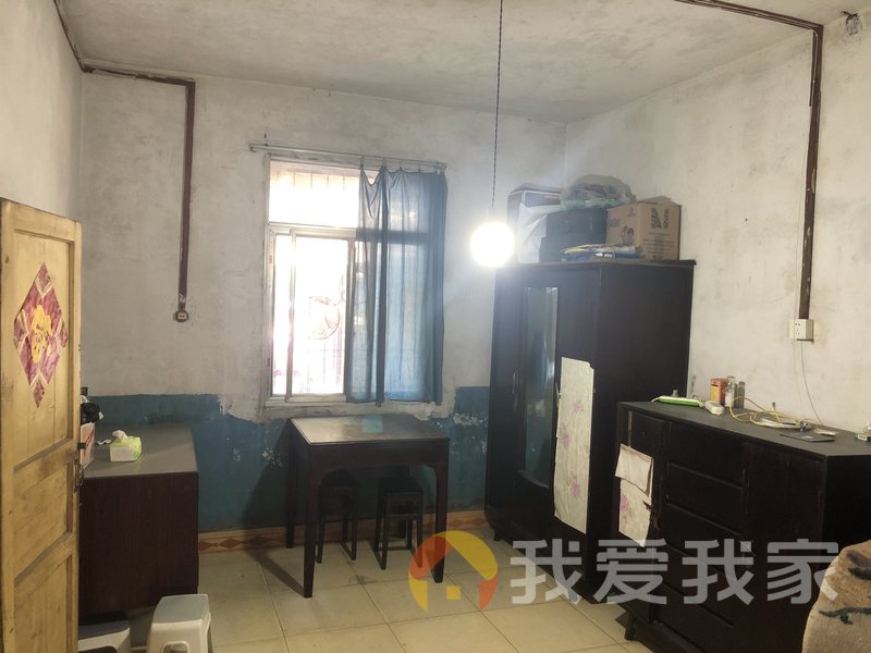 南昌我爱我家江纺住宅一区 南北通透，采光好 装修好，环镜优美 视野好，诚心出售