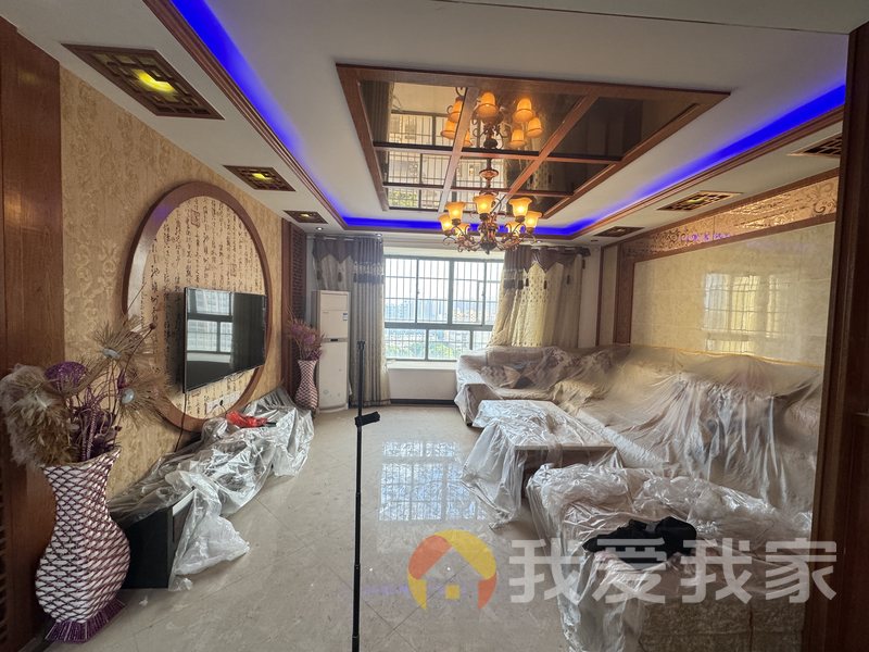 南昌我爱我家百城晶典 南北通透，采光好 装修好，环镜优美 视野好，诚心出售