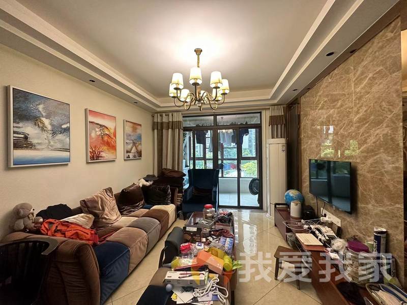 南昌我爱我家绿地外滩公馆 南北通透，采光好 装修好，环镜优美 近地铁 周边匹套完善，，出行方便