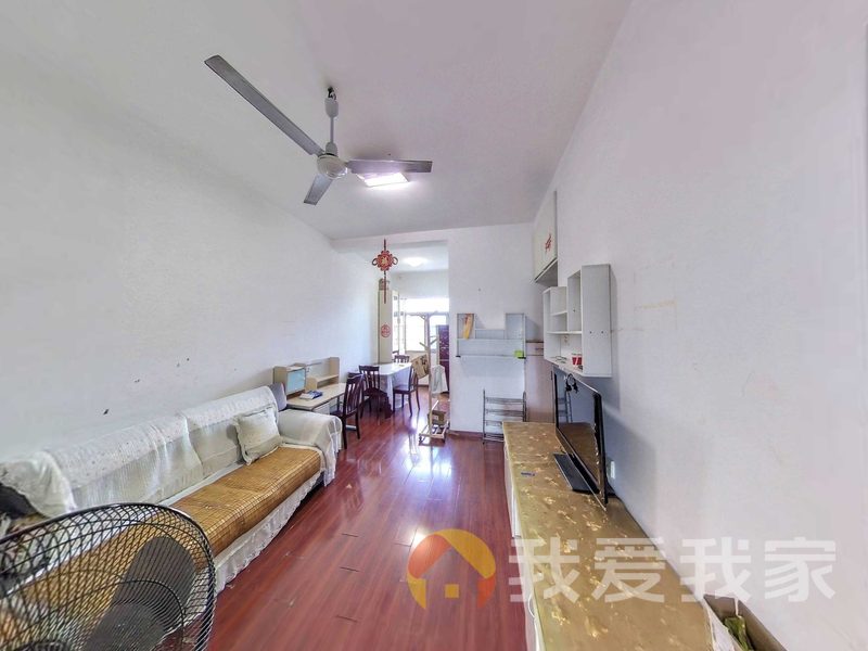 南昌我爱我家北京东路北京宾馆旁，地铁口彭家桥站，中装两房，不容错过。