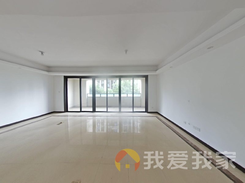 南昌我爱我家龙湖煌盛春江天玺 南北通透，采光好 装修好，环镜优美 周边匹套完善，，出行方便