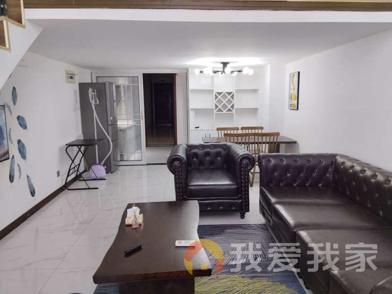 南昌我爱我家力高澜湖郡 南北通透，采光好 装修好，环镜优美 中间楼层