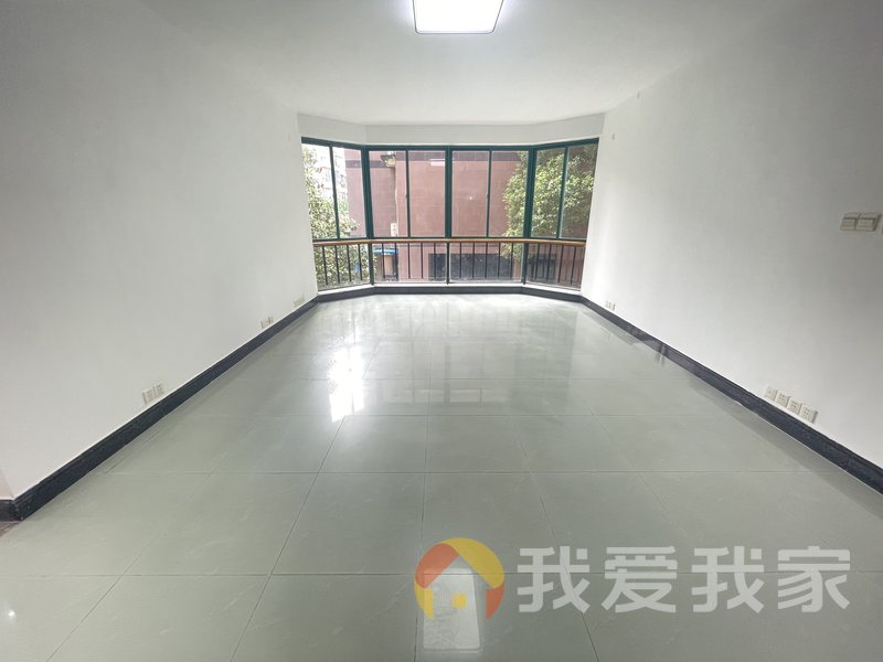 南昌我爱我家阳明锦城 南北通透，采光好 装修好，环镜优美 近地铁 周边匹套完善，，出行方便
