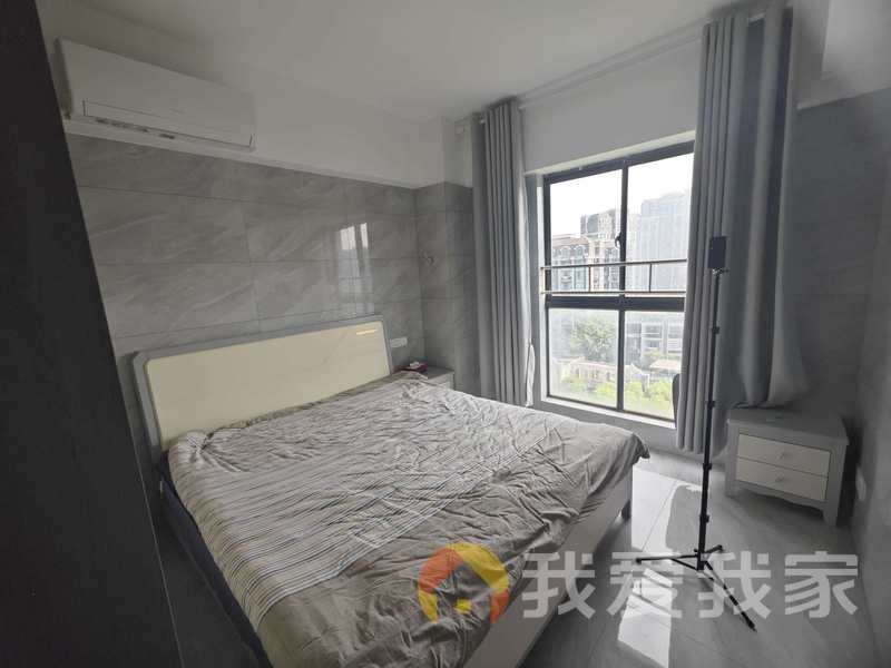 南昌我爱我家精装修一室一厅。拎包入住