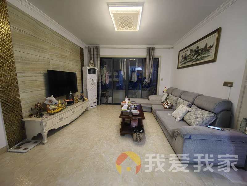 南昌我爱我家方大上上城 南北通透，采光好 装修好，环镜优美 近地铁 视野好，诚心出售