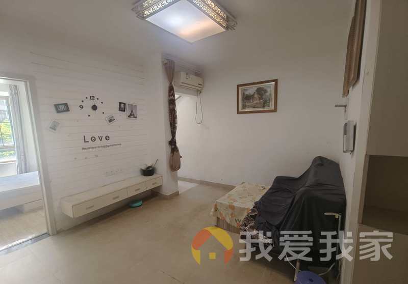 南昌我爱我家世纪风情三期四号地块 南北通透，采光好 装修好，环镜优美 近地铁 周边匹套完善，，出行方便