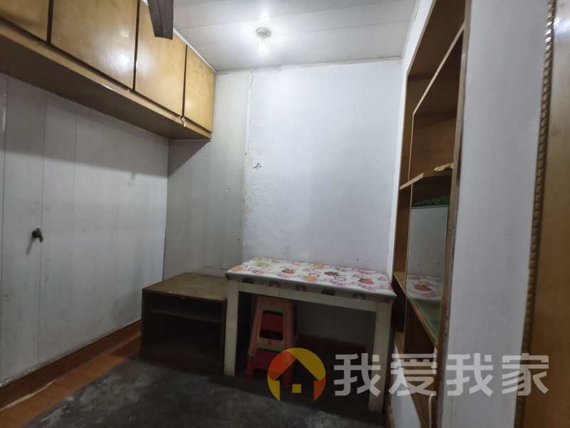 南昌我爱我家朱紫巷 南北通透，采光好 近地铁 中间楼层