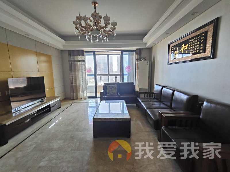 南昌我爱我家绿地新都会 南北通透，采光好 装修好，环镜优美 近地铁 中间楼层