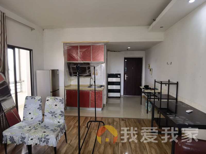 南昌我爱我家华南城一期九珑府 南北通透，采光好 装修好，环镜优美 周边匹套完善，，出行方便