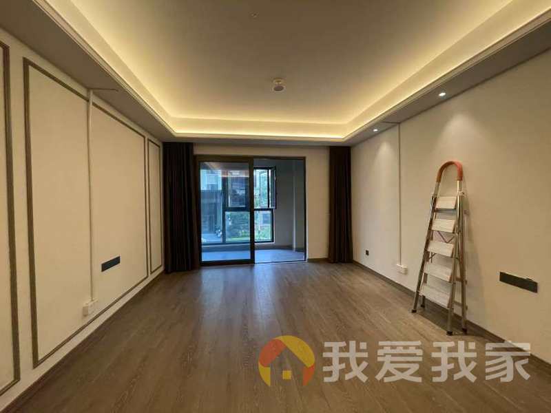 南昌我爱我家金科集美九龙湖 南北通透，采光好 装修好，环镜优美 视野好，诚心出售