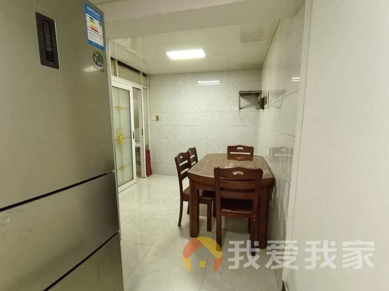 南昌我爱我家景江豪城二期田沁园 南北通透，采光好 装修好，环镜优美 周边匹套完善，，出行方便