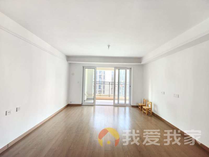 南昌我爱我家联发万科西岸春风（璟颐小区） 南北通透，采光好 装修好，环镜优美 视野好，诚心出售