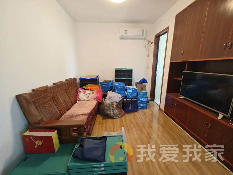 南昌我爱我家精品小户型，领包入住，地铁就在楼下