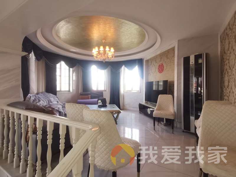 南昌我爱我家世纪风情三期四号地块 南北通透，采光好 装修好，环镜优美 近地铁 中间楼层