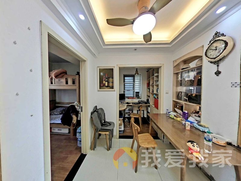 南昌我爱我家高新大道满庭春 南北通透，采光好 装修好，环镜优美 视野好，诚心出售
