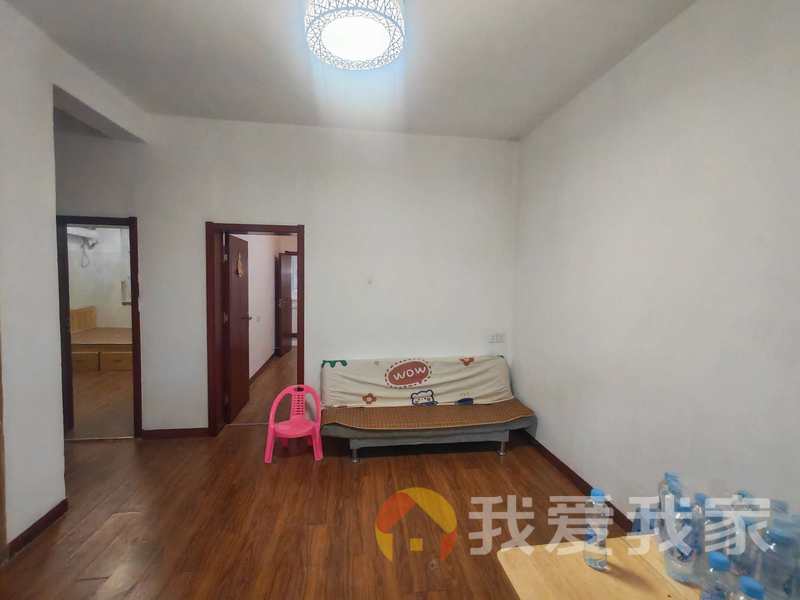 南昌我爱我家上海路 南北通透，采光好 装修好，环镜优美 近地铁 周边匹套完善，，出行方便