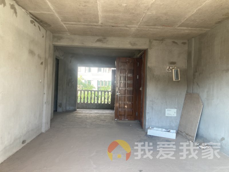 南昌我爱我家绿腾九龙十一度 南北通透，采光好 近地铁 中间楼层