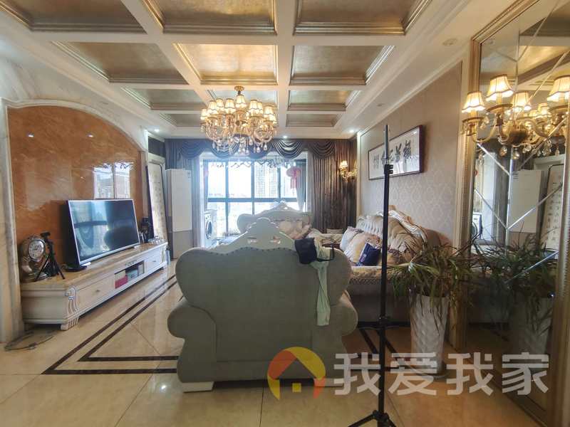 南昌我爱我家中海朝阳郡二期铂宫 南北通透，采光好 装修好，环镜优美 中间楼层