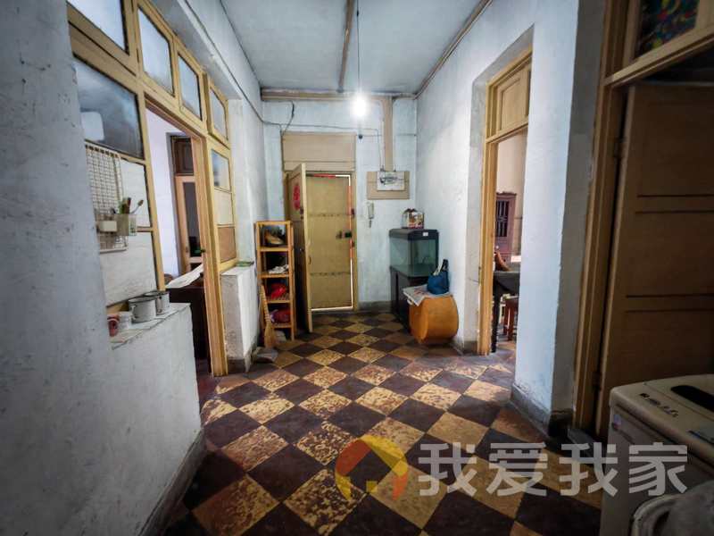 南昌我爱我家东湖区育新路 南北通透，采光好 近地铁 视野好，诚心出售
