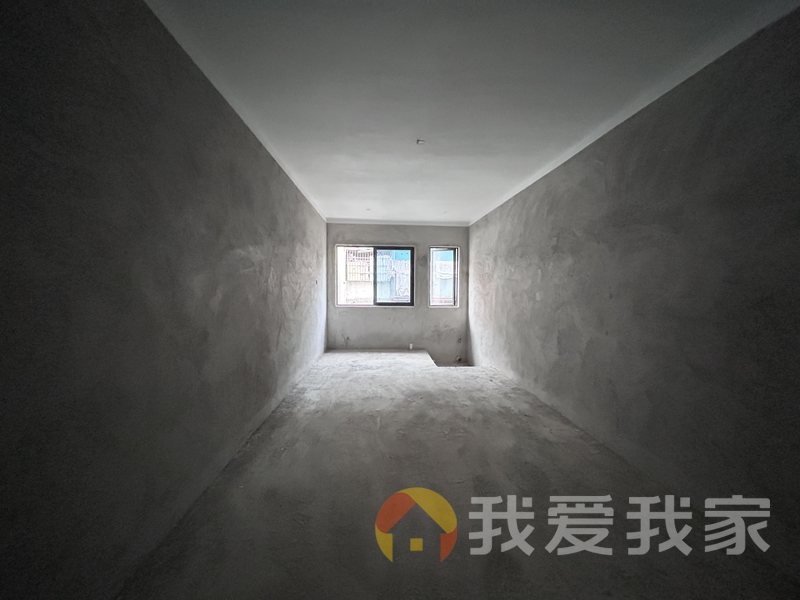 南昌我爱我家金盘路 南北通透，采光好 视野好，诚心出售