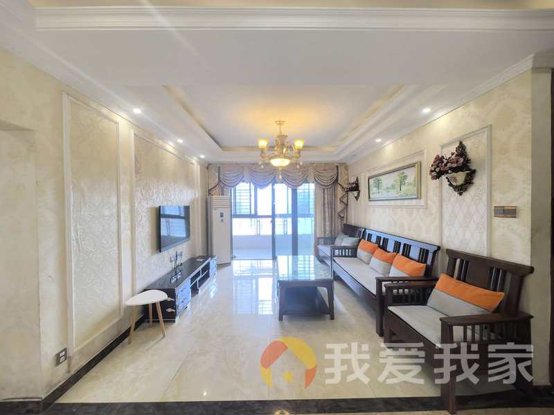 南昌我爱我家绿地新都会 南北通透，采光好 装修好，环镜优美 近地铁 视野好，诚心出售