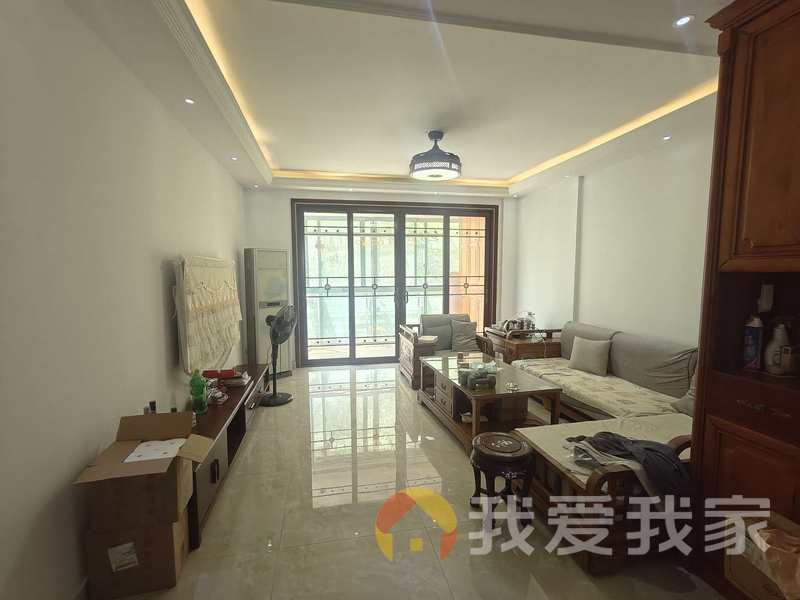 南昌我爱我家天泽园 南北通透，采光好 装修好，环镜优美 近地铁 周边匹套完善，，出行方便