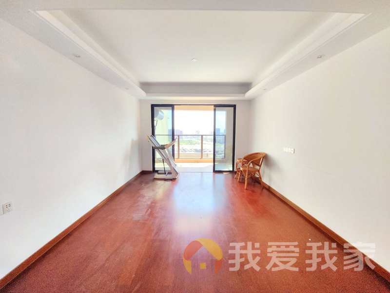南昌我爱我家新力琥珀园二期 南北通透，采光好 装修好，环镜优美 视野好，诚心出售