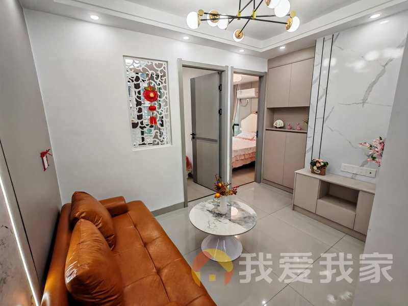 南昌我爱我家嘉德福公寓（胜利名座） 南北通透，采光好 装修好，环镜优美 近地铁 视野好，诚心出售