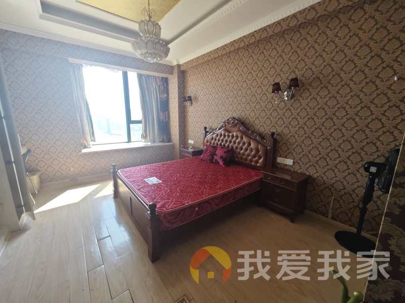 南昌我爱我家象山南路仕中心 南北通透，采光好 装修好，环镜优美 视野好，诚心出售