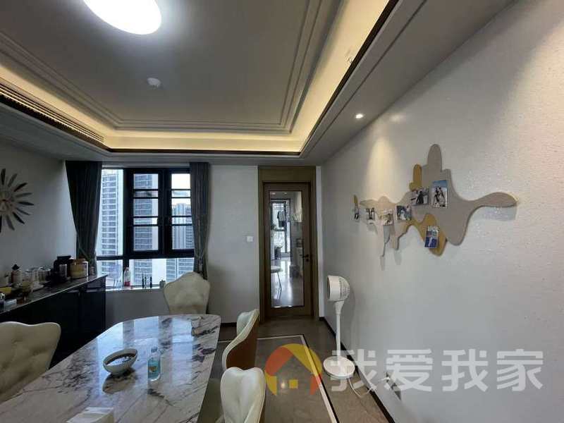 南昌我爱我家中海寰宇天下（阅湖居） 南北通透，采光好 装修好，环镜优美 中间楼层