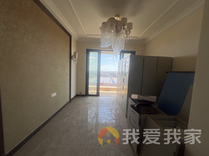 南昌我爱我家恒大城 南北通透，采光好 装修好，环镜优美 中间楼层