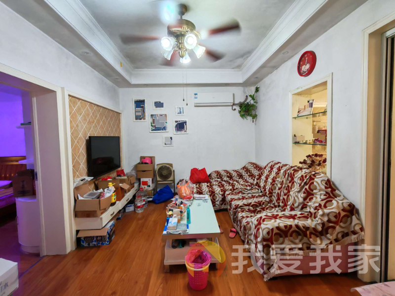 南昌我爱我家四经路1号江柴宿舍 南北通透，采光好 装修好，环镜优美 视野好，诚心出售