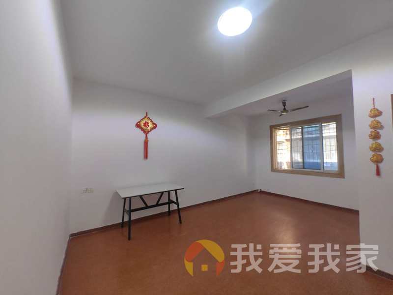 南昌我爱我家永叔路 南北通透，采光好 视野好，诚心出售
