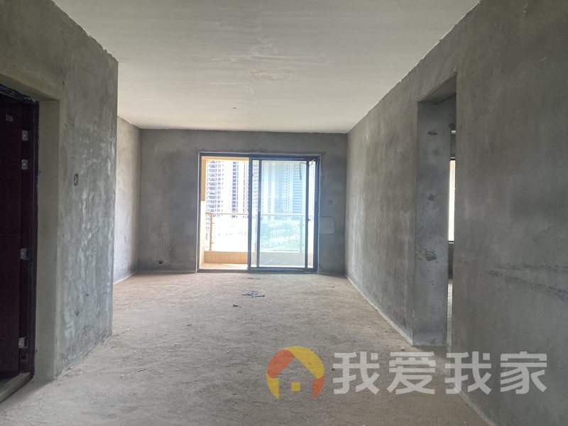 南昌我爱我家满二 正南朝向 出行方便 近地铁 中间楼层 电梯房 明厨明卫