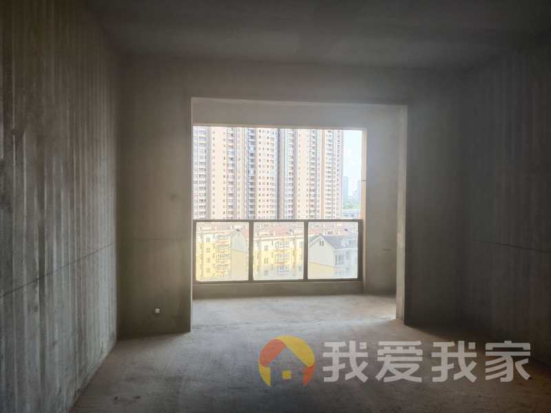南昌我爱我家华建家园（中核华府） 南北通透，采光好 周边匹套完善，，出行方便