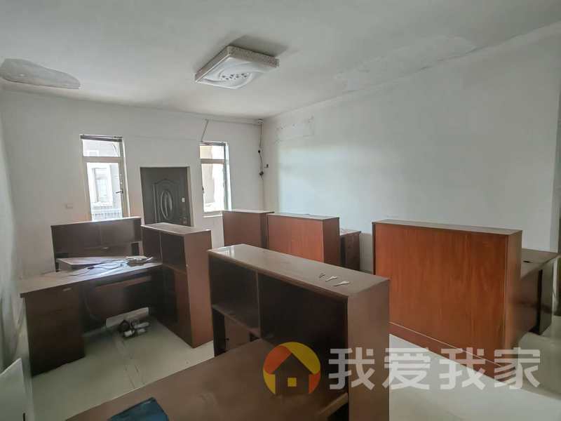 南昌我爱我家联泰香域滨江 南北通透，采光好 装修好，环镜优美 近地铁 周边匹套完善，，出行方便