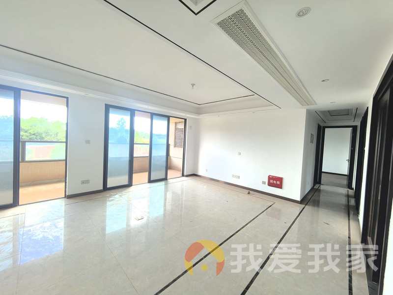 南昌我爱我家碧桂园中江温泉城B区 装修好，环镜优美 近地铁 中间楼层