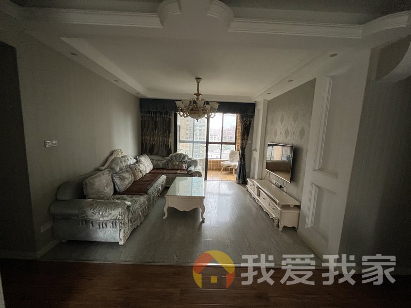 南昌我爱我家国贸阳光 南北通透，采光好 装修好，环镜优美 中间楼层