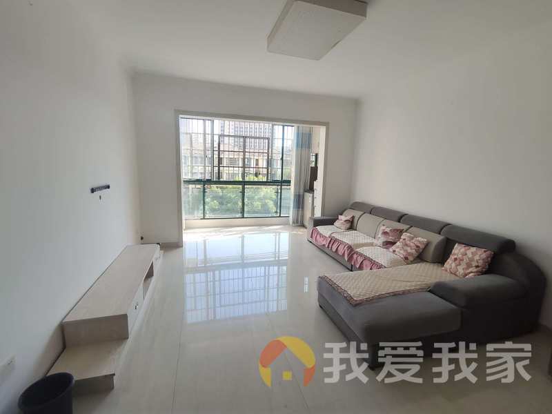 南昌我爱我家南昌居住主题公园枫林美庐 南北通透，采光好 装修好，环镜优美 视野好，诚心出售
