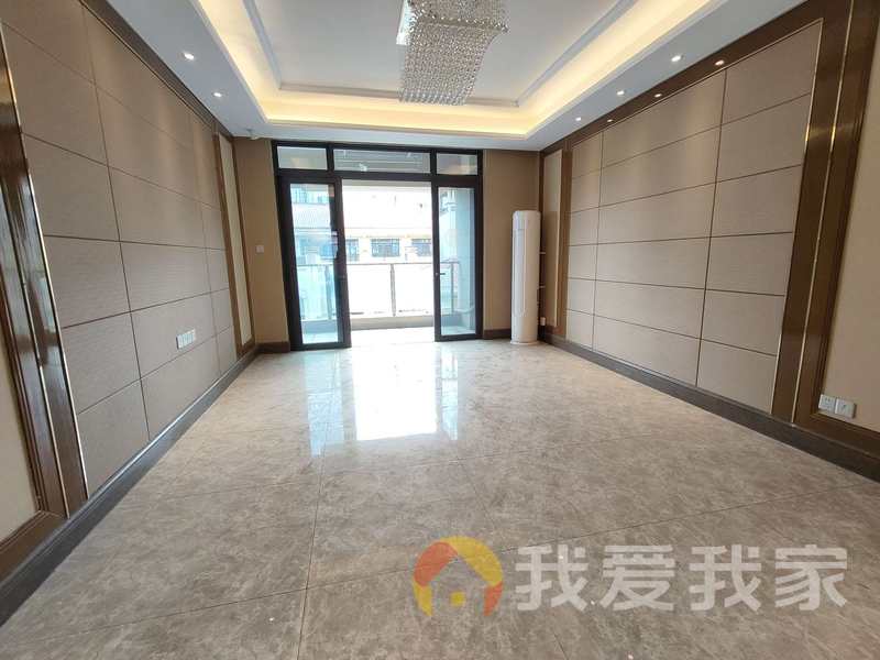 南昌我爱我家恒大林溪府 南北通透，采光好 装修好，环镜优美 中间楼层