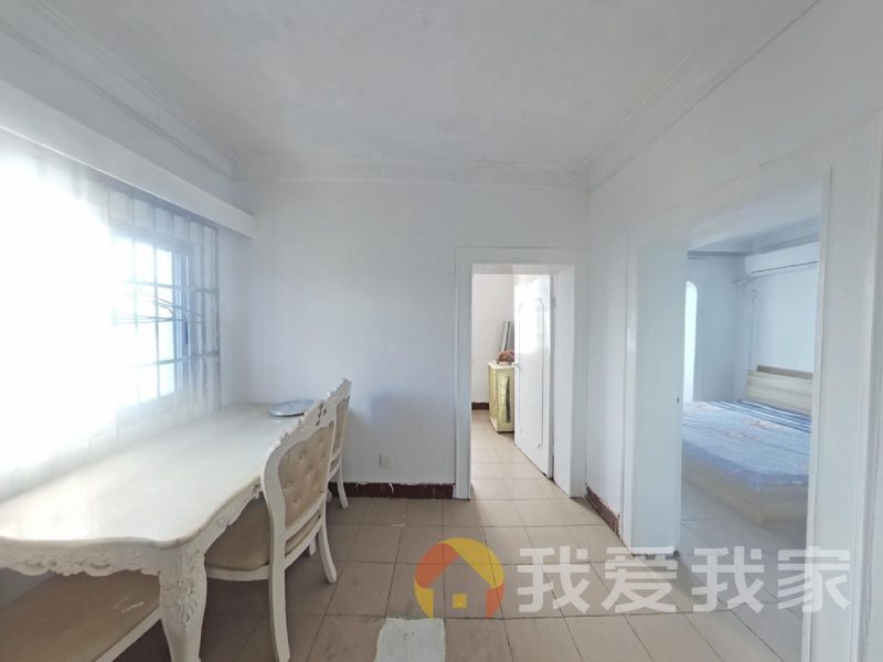 南昌我爱我家绳金塔小区(锦峰酒店旁) 南北通透，采光好 装修好，环镜优美 视野好，诚心出售