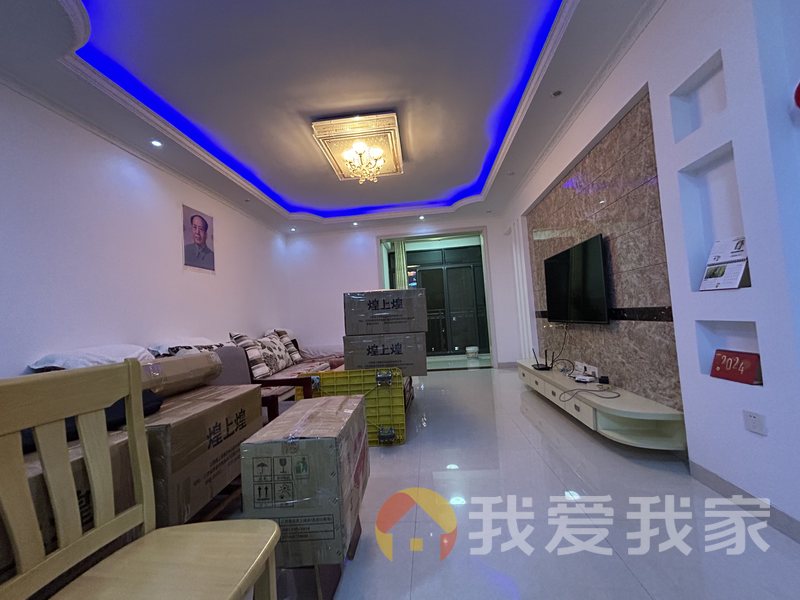南昌我爱我家怡景嘉园 南北通透，采光好 装修好，环镜优美 视野好，诚心出售