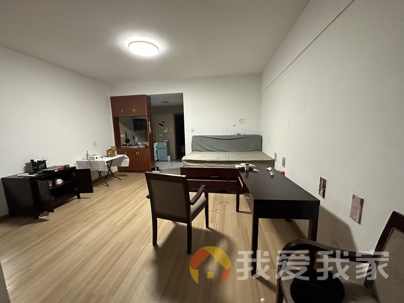南昌我爱我家城开国际学园 南北通透，采光好 装修好，环镜优美 视野好，诚心出售
