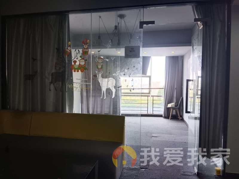 南昌我爱我家地王广场 南北通透，采光好 装修好，环镜优美 中间楼层