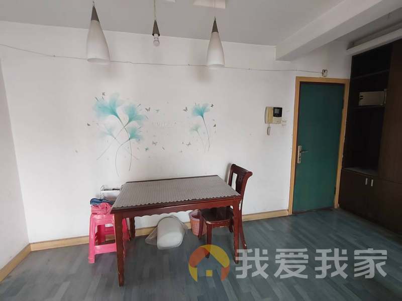 南昌我爱我家东方巴黎 南北通透，采光好 装修好，环镜优美 近地铁 周边匹套完善，，出行方便